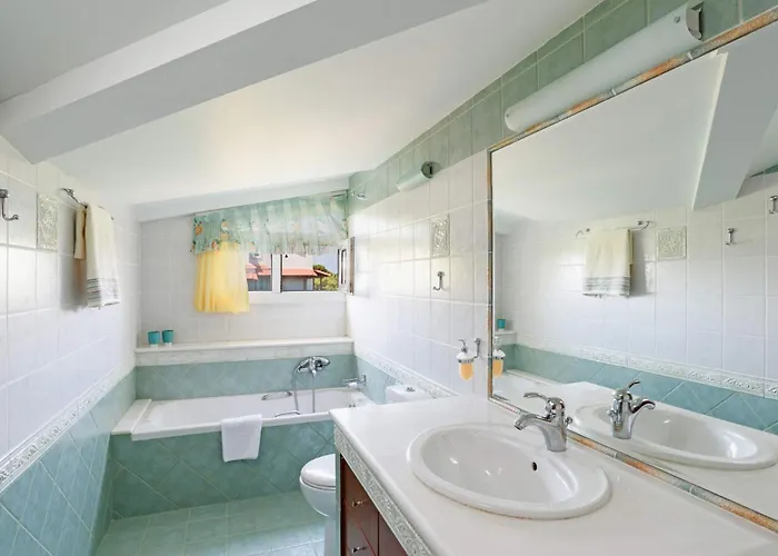 فيلة Helios Rodos By *